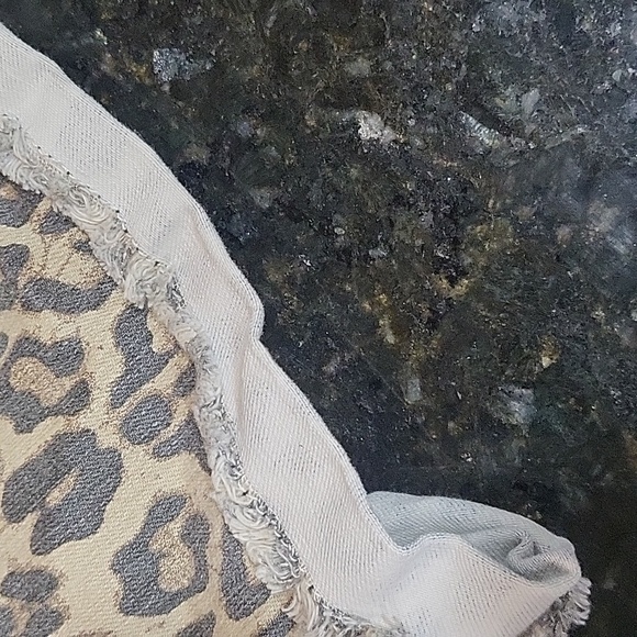 Cheetah Print Shorts With Frayed Hem Size 15 - Picture 3 of 4